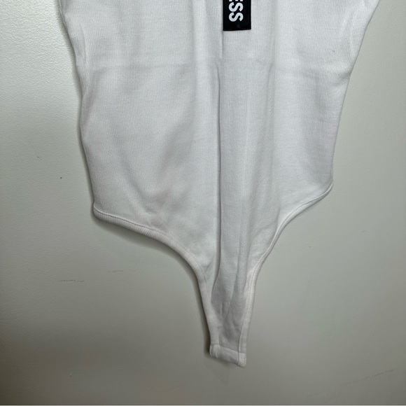 Guess White bodysuit - Picture 4 of 9